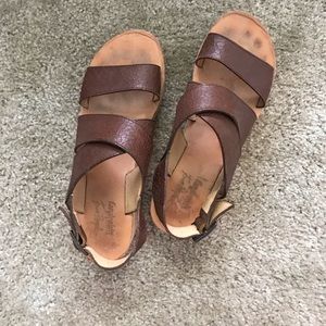 Free people size 7 brown sandals